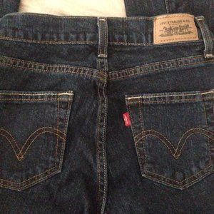 Levi's 529 Curvy Jeans in Size 2M